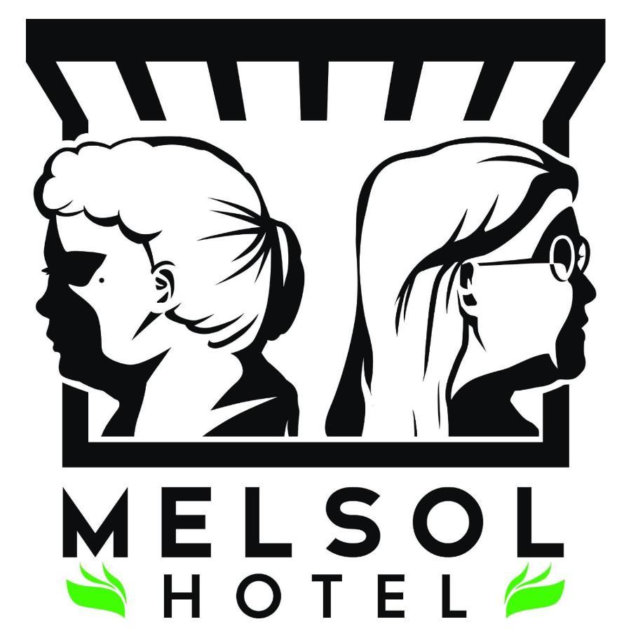 Melsol Hotel Bantay Buitenkant foto